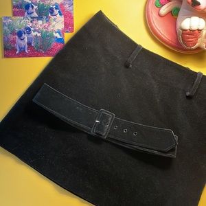 Vintage GUESS ❓ Navy blue velvet skirt w/ belt - size 8